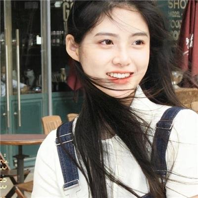 玛丽的白色连衣裙